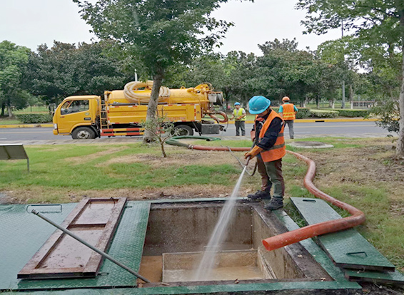 神池化油池清理